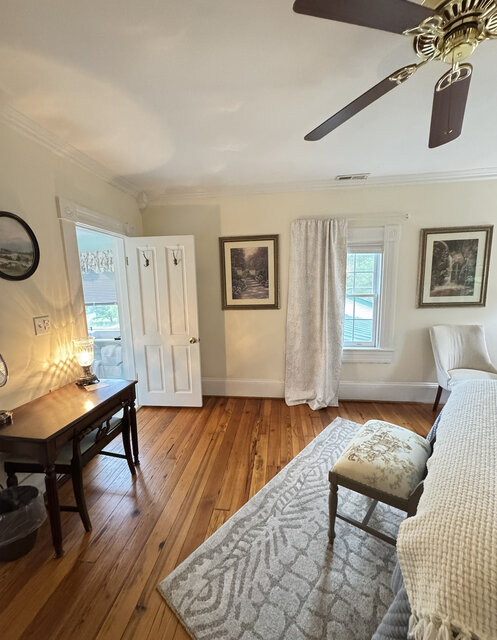 The Peter's Suite